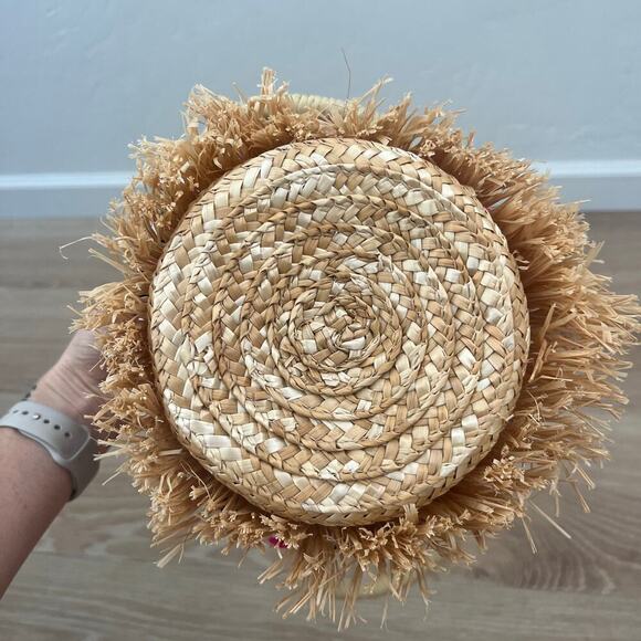 NWT $155 BTB LA Liv Round Raffia Straw Bucket Bag - Picture 8 of 8